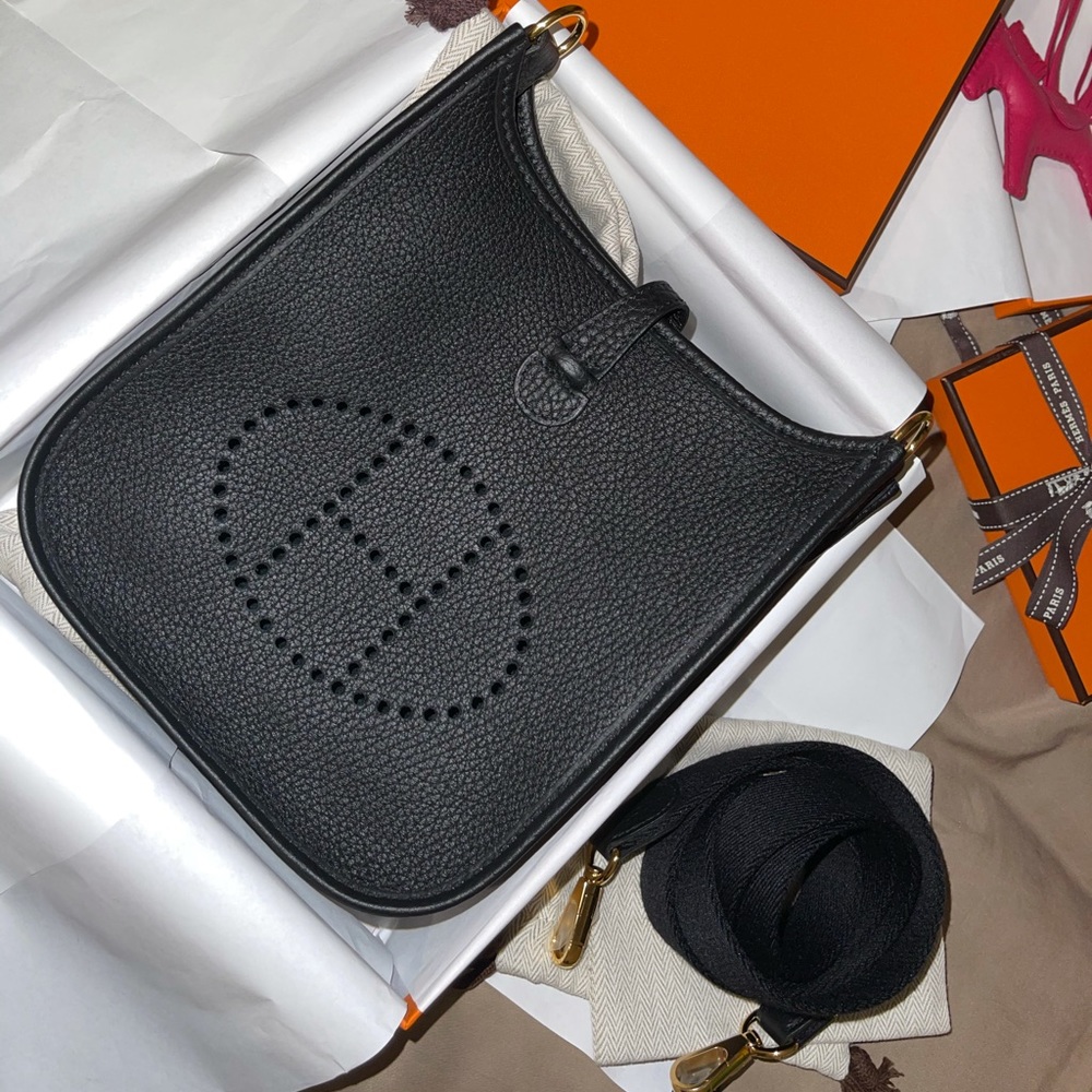 (SOLD)HERMES Evelyne TPM Amazon 16 Black w GHW